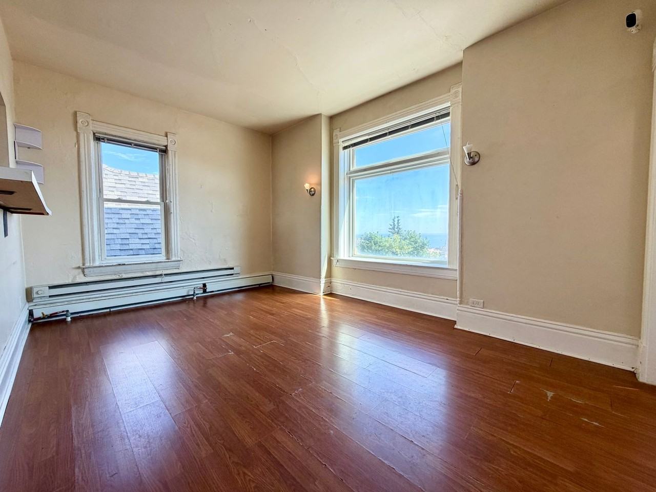 529 W 4th St #2 - Photo 2 of 15