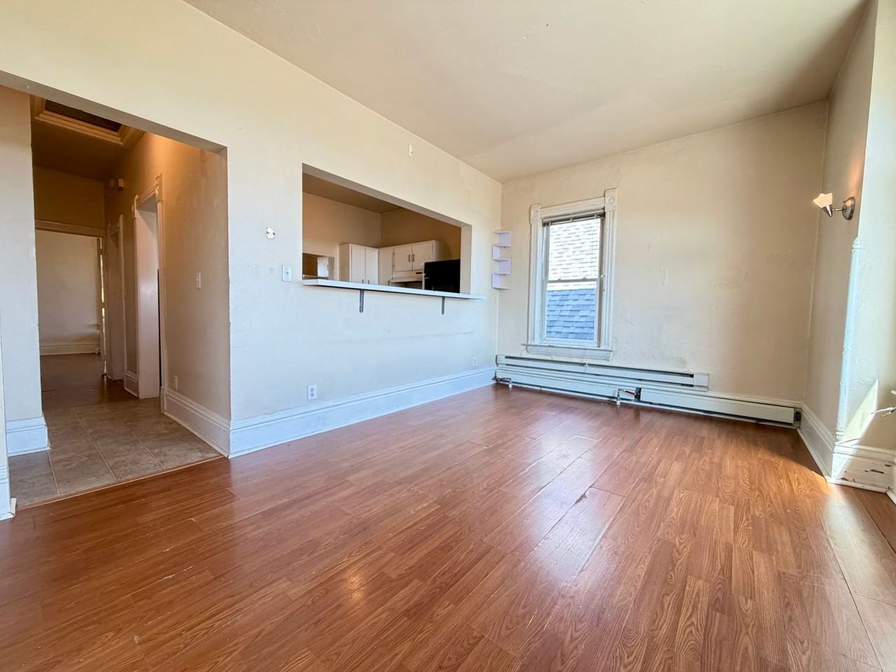529 W 4th St #2 - Photo 7 of 15