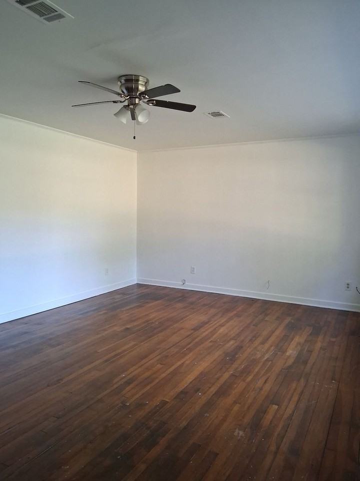 1826 Wisteria Dr - Photo 3 of 14