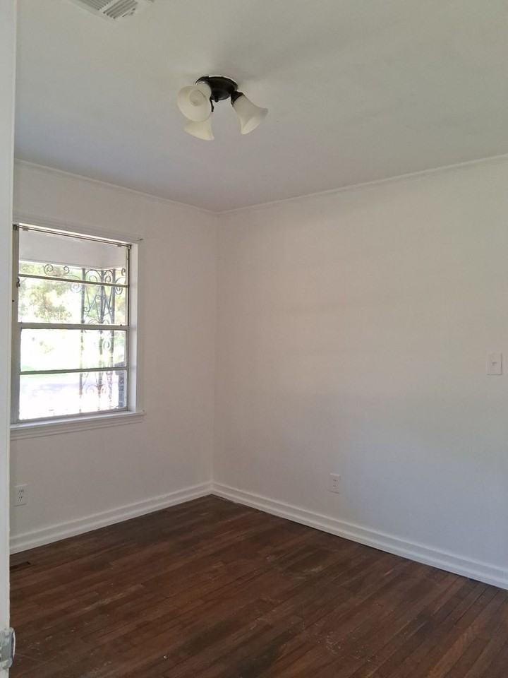 1826 Wisteria Dr - Photo 7 of 14