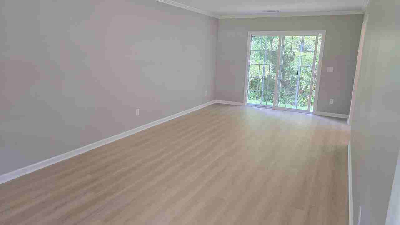 614 Summerhill Dr - Photo 2 of 41