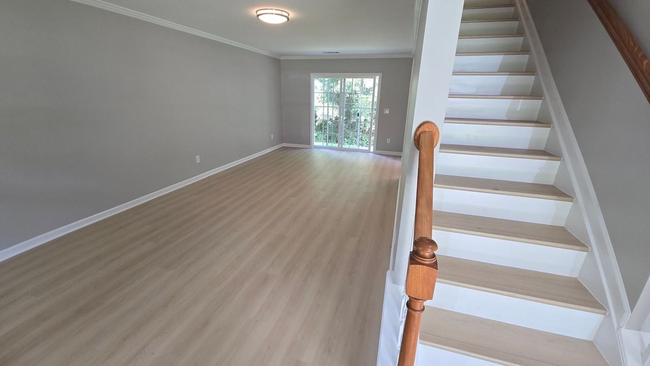 614 Summerhill Dr - Photo 3 of 41