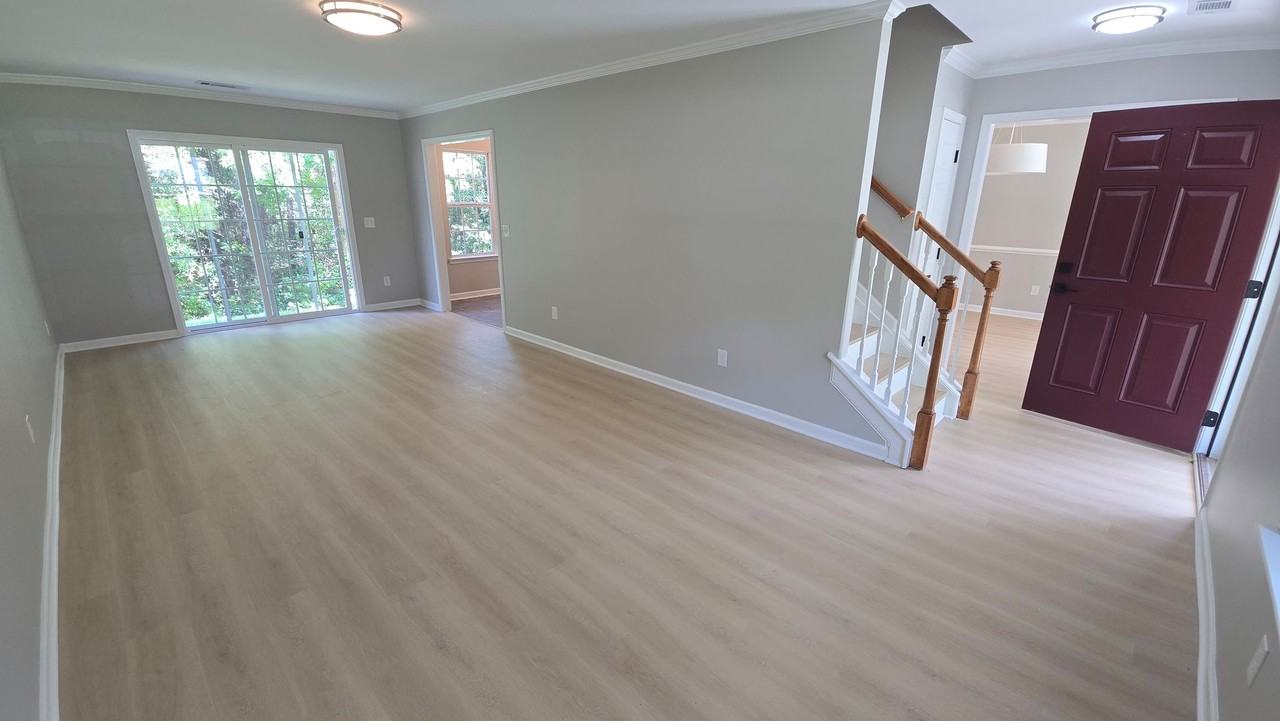 614 Summerhill Dr - Photo 4 of 41