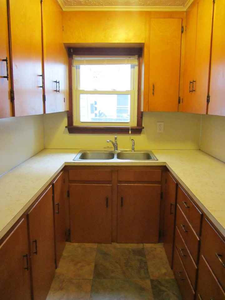 86 Bacon St - Photo 4 of 39
