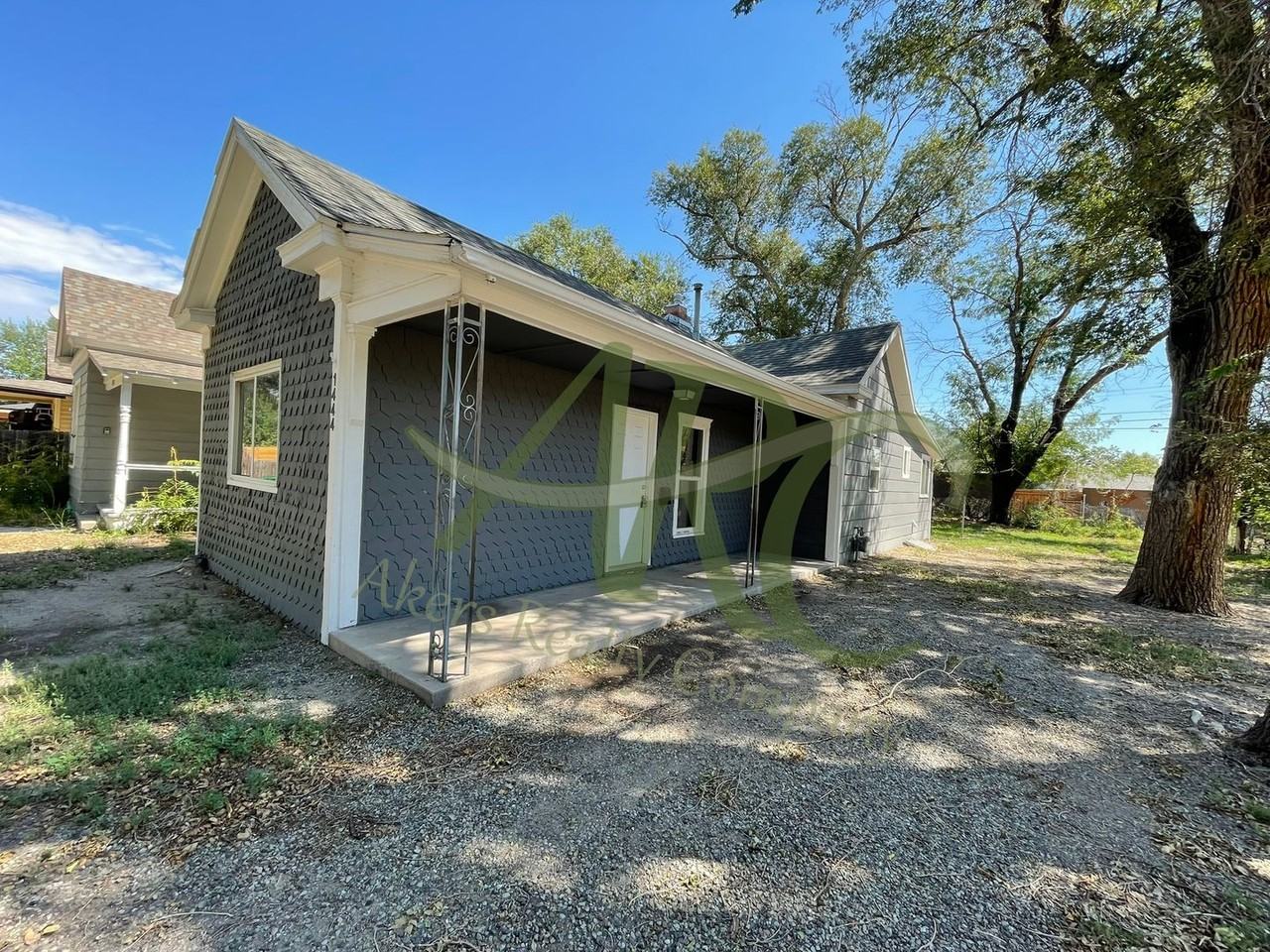 1444 Cypress St - Photo 2 of 15