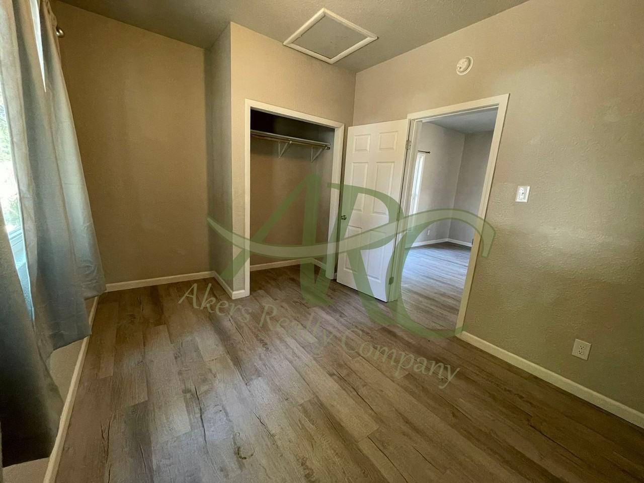 1444 Cypress St - Photo 7 of 15