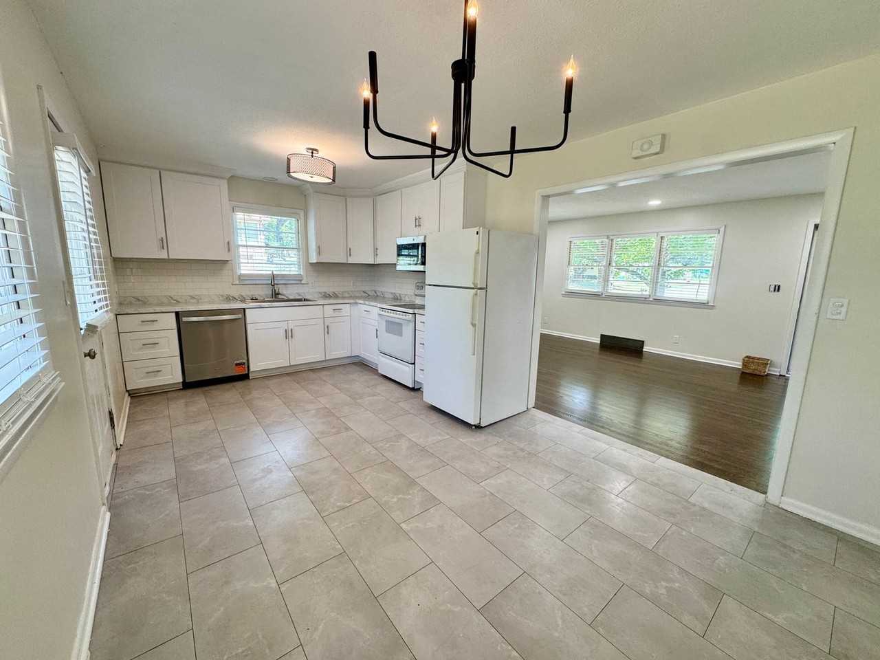 801 Sw 16th St - Photo 4 of 10
