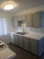 812 Hyde Park Blvd - Photo 1 of 1