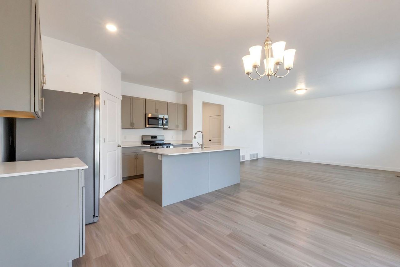 847 N 3770 W - Photo 2 of 15