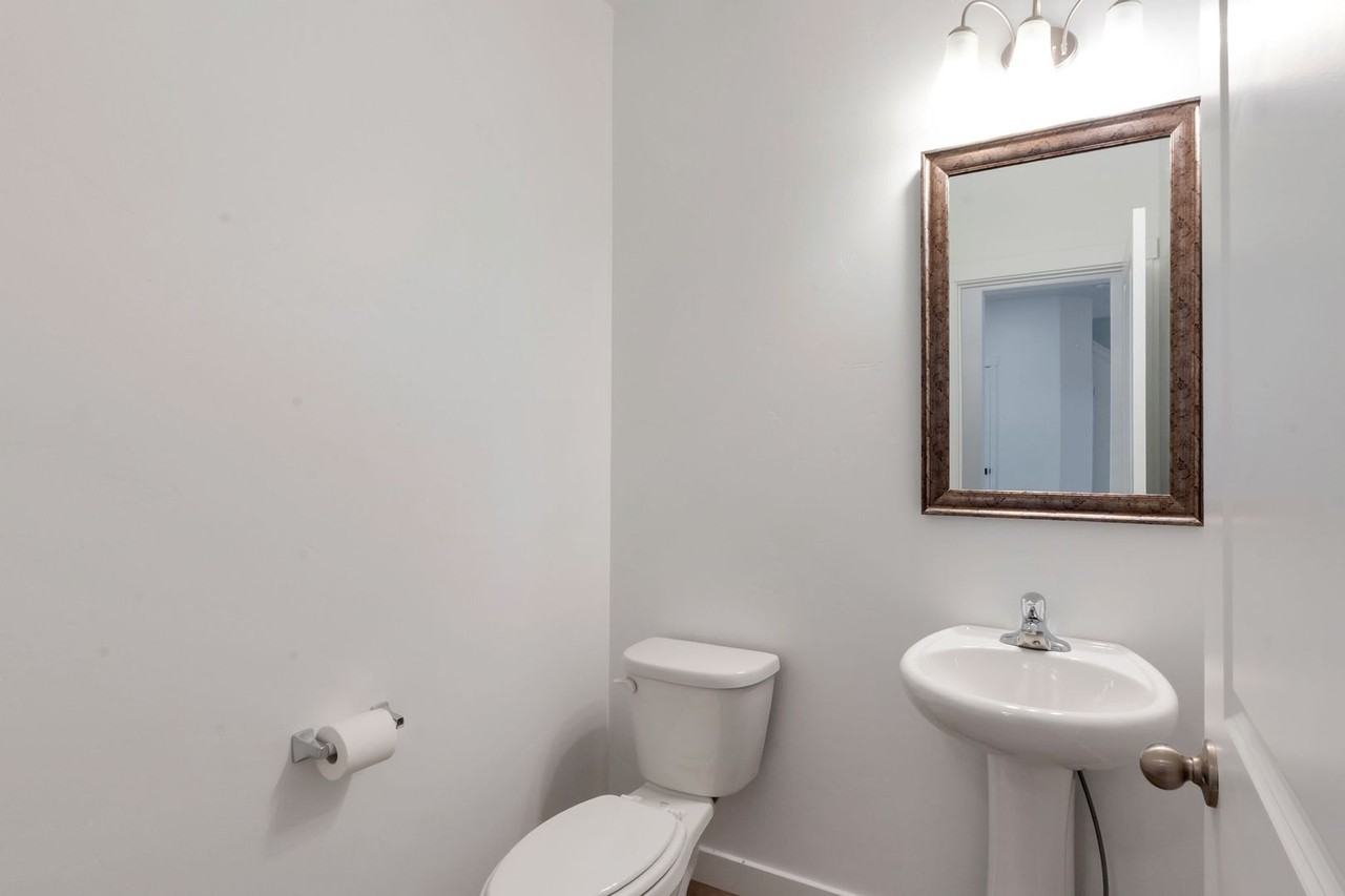 847 N 3770 W - Photo 4 of 15
