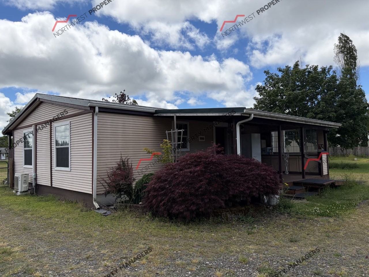 8632 180th Way Sw - Photo 2 of 25