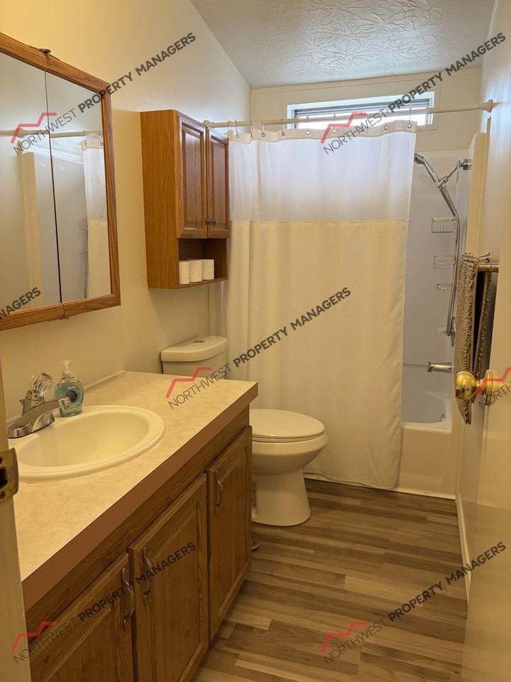 8632 180th Way Sw - Photo 3 of 25