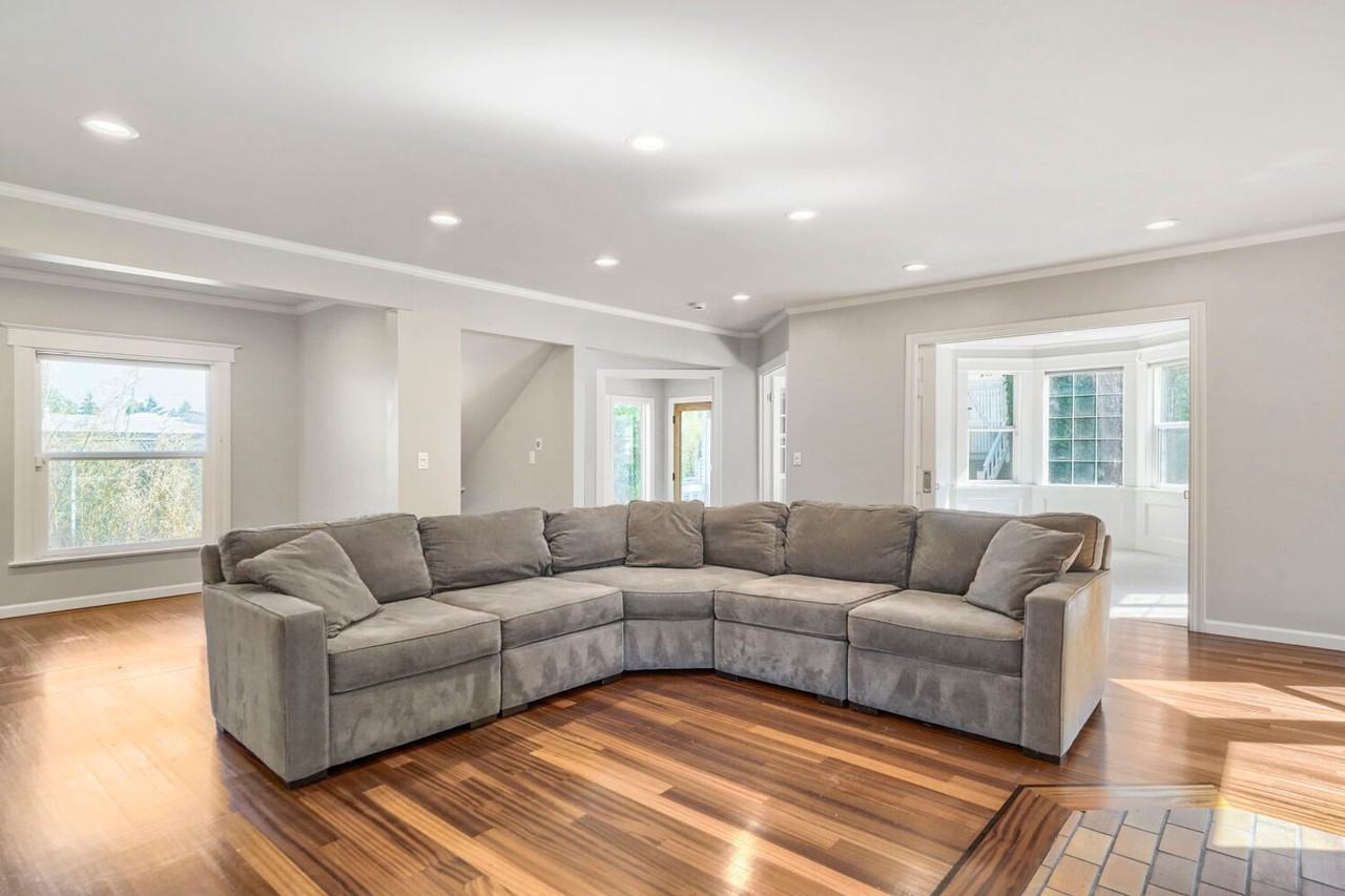 422 W Raye St - Photo 6 of 28