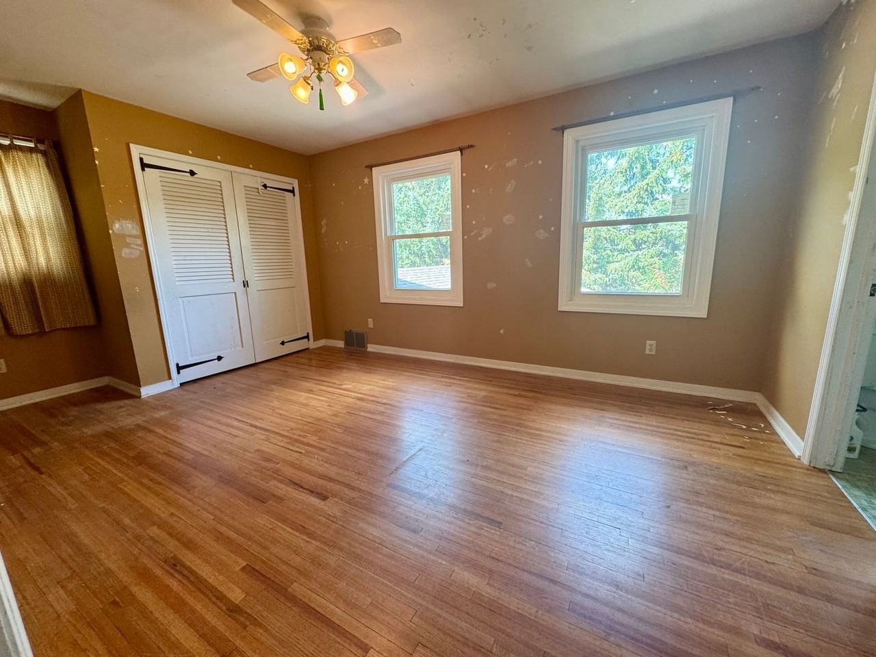 401 Oakfield Dr - Photo 7 of 12
