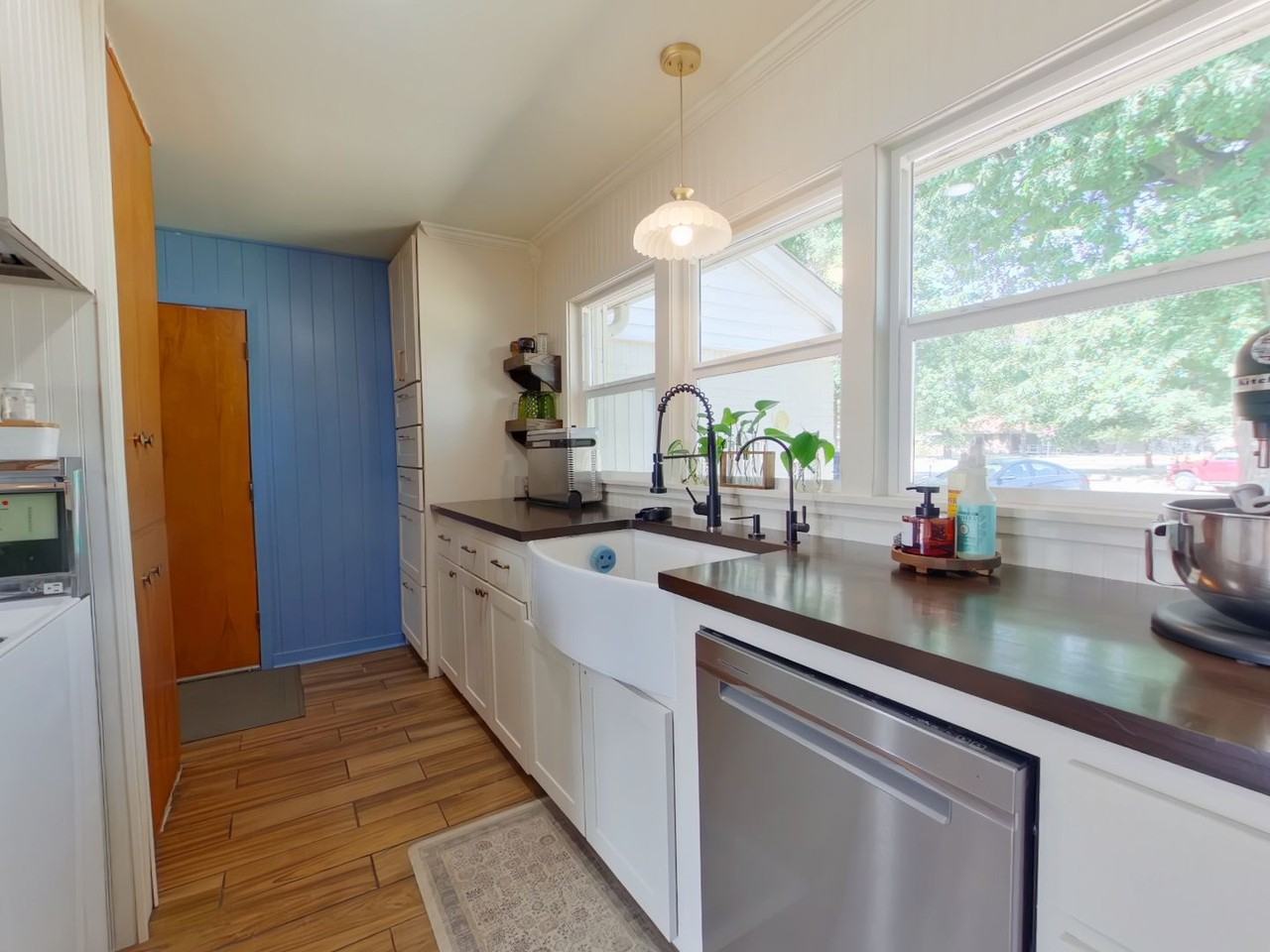 1334 Estate Ct - Photo 7 of 20