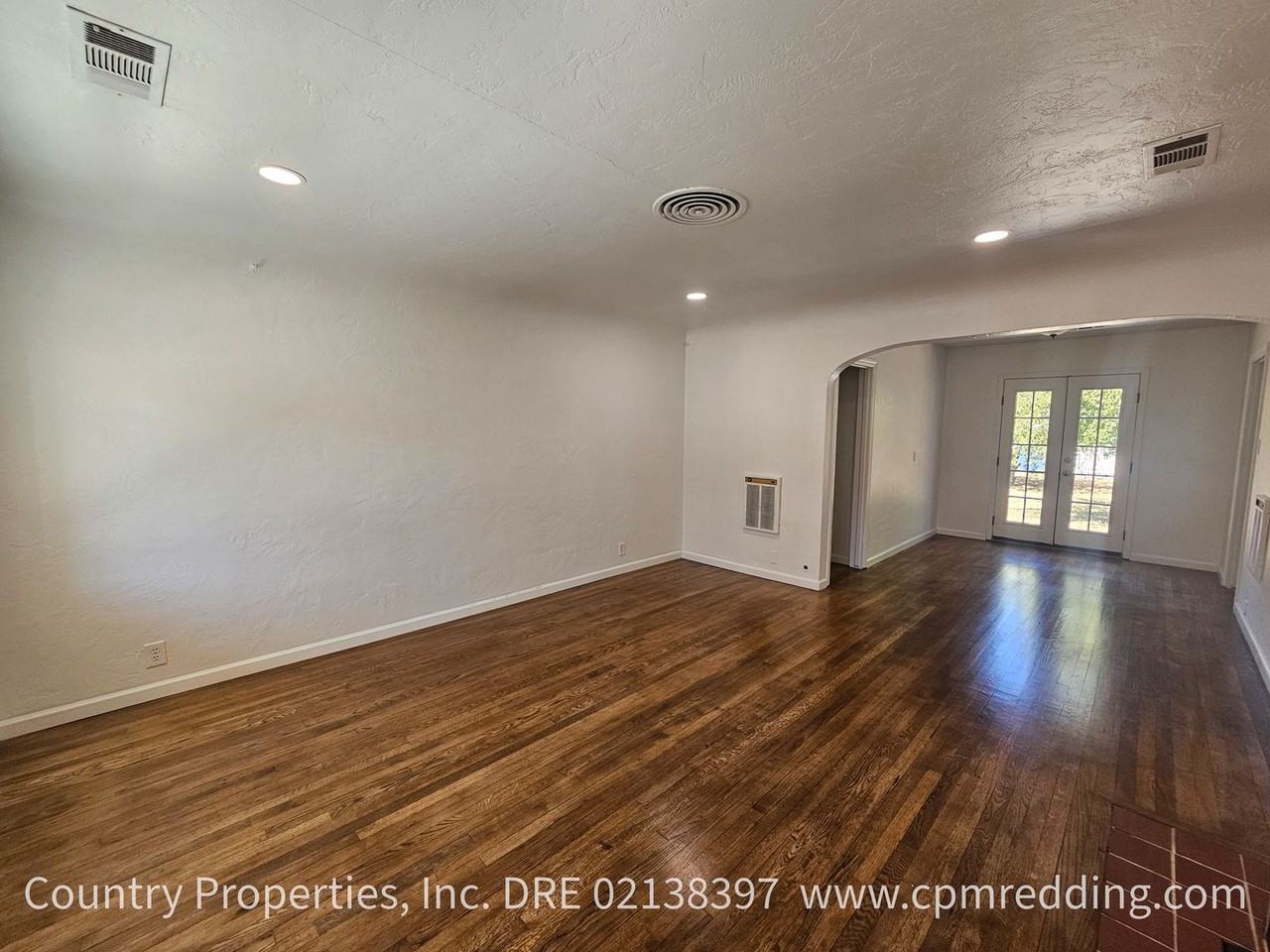 762 South St - Photo 5 of 29