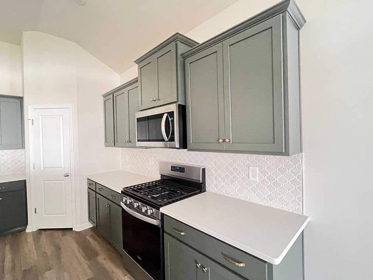 1016 Chester Glen Ct - Photo 5 of 43