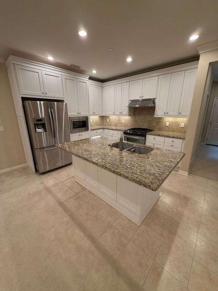 77 Fairfax - Photo 4 of 25