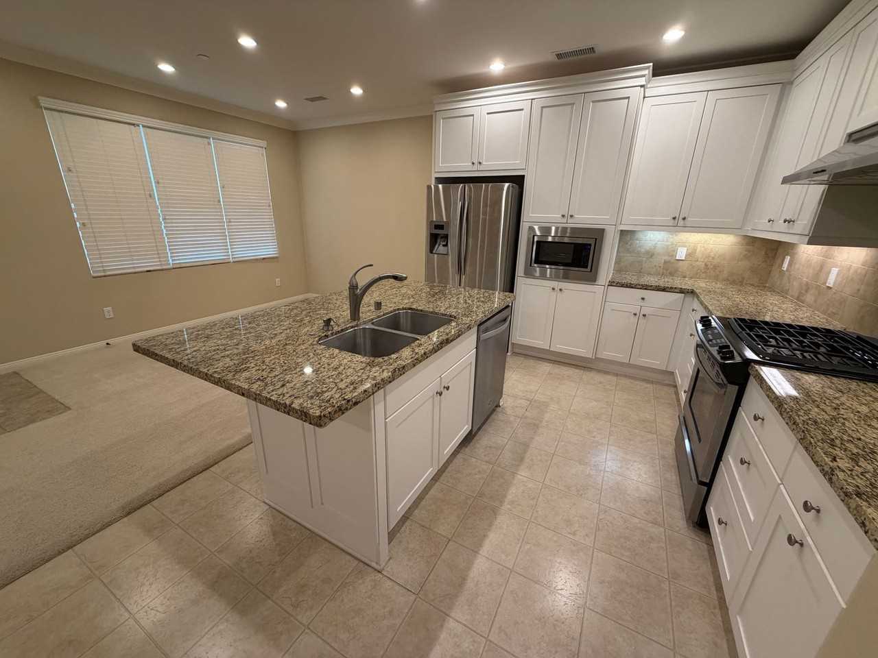 77 Fairfax - Photo 5 of 25