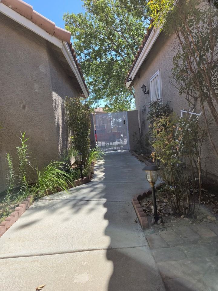 Foredawn Dr - Photo 6 of 19