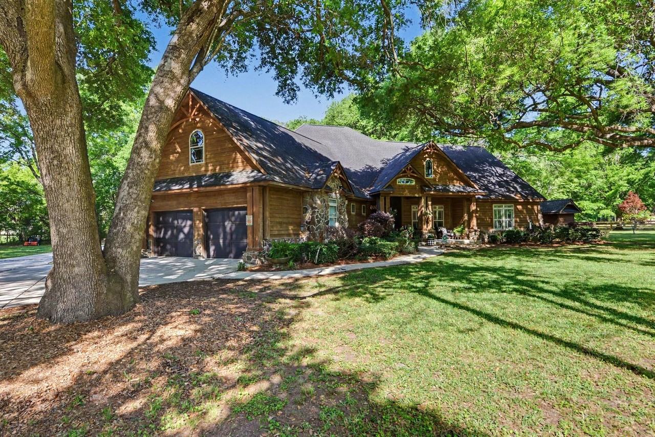 17713 Highway 613 - Photo 3 of 47