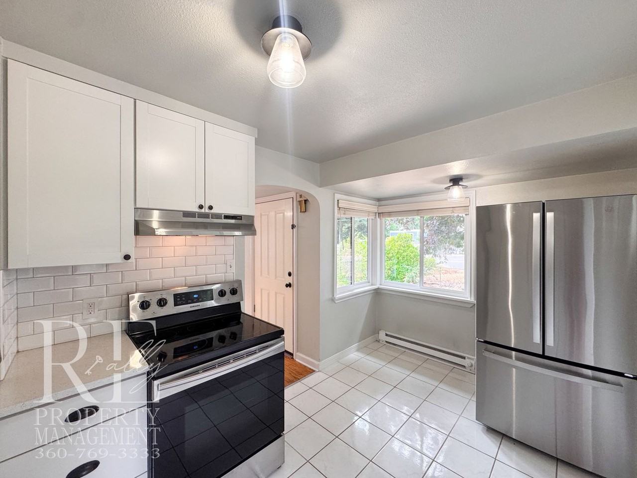 833 S Summit Ave - Photo 7 of 21