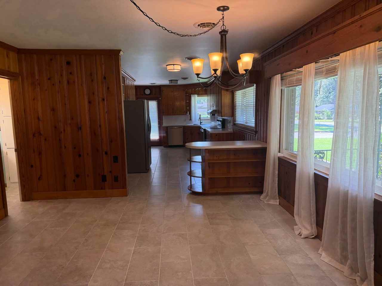 302 Oak Dr - Photo 6 of 32