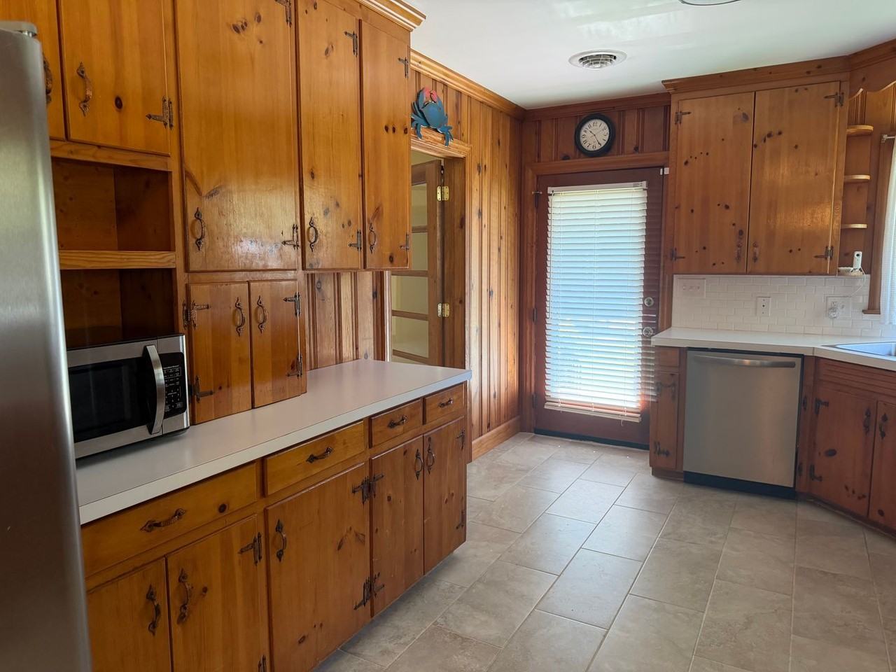 302 Oak Dr - Photo 7 of 32