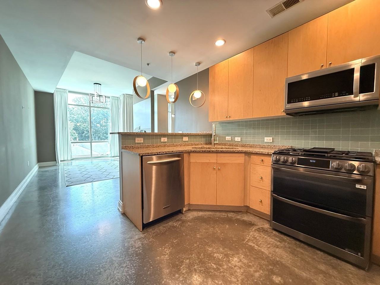 905 Juniper St Ne #507 - Photo 4 of 24