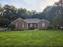 featured image of 4206 Tweedsmuir Rd