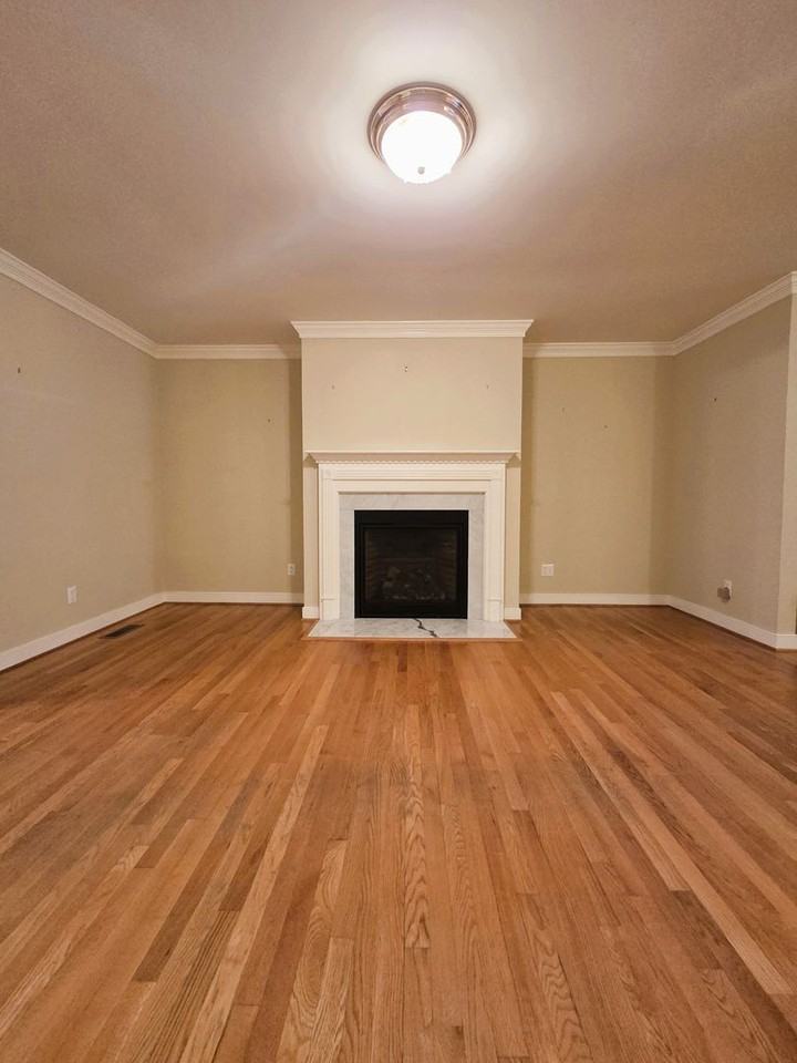 4206 Tweedsmuir Rd - Photo 6 of 31