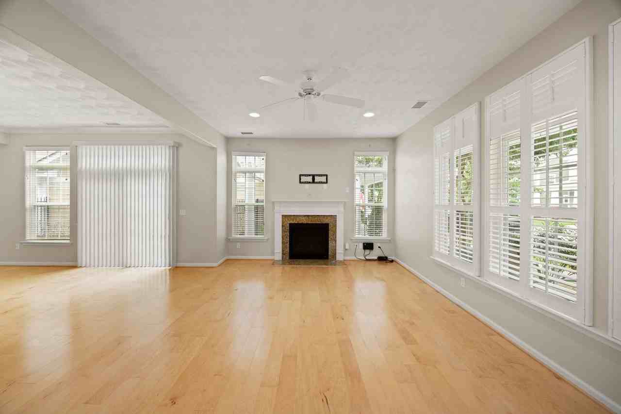 5543 Botanical Dr - Photo 6 of 50