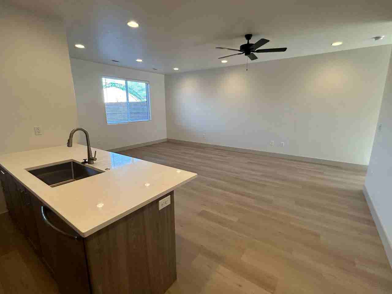 960 Heritage Dr - Photo 4 of 31