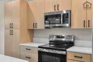 featured image of 2045 Sw Umatilla Ave
