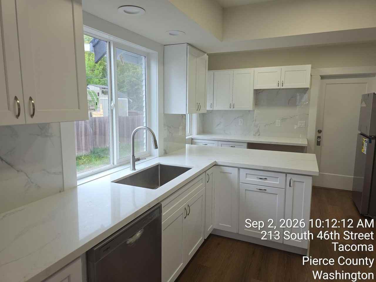 213 S 46th St - Photo 7 of 28