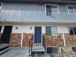 featured image of 1414 E 9th St #2