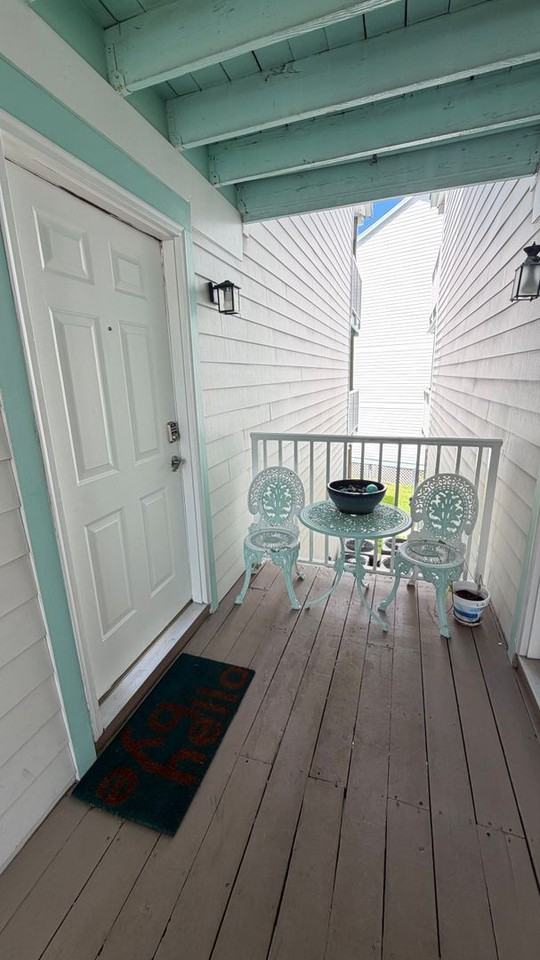 3600 Navy Blvd #D - Photo 3 of 27