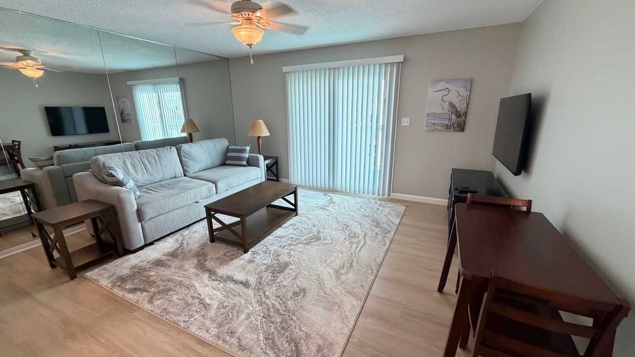 3600 Navy Blvd #D - Photo 5 of 27