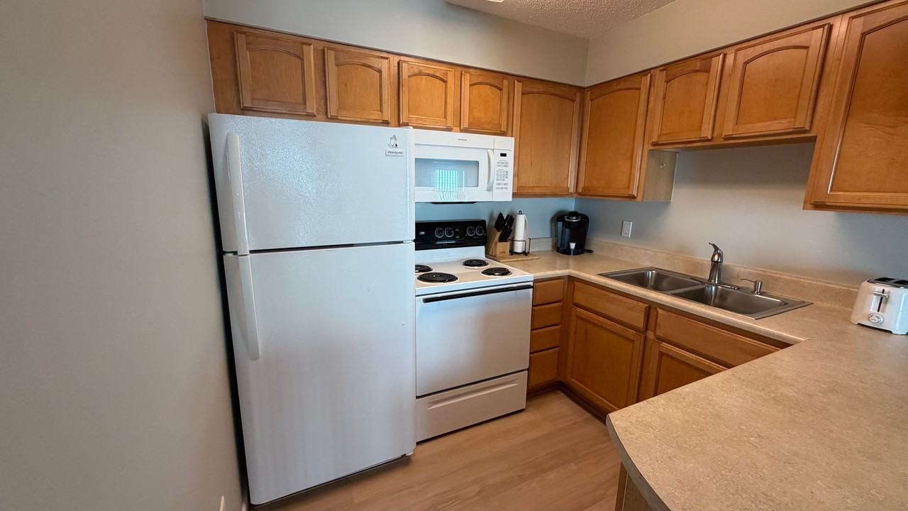 3600 Navy Blvd #D - Photo 7 of 27