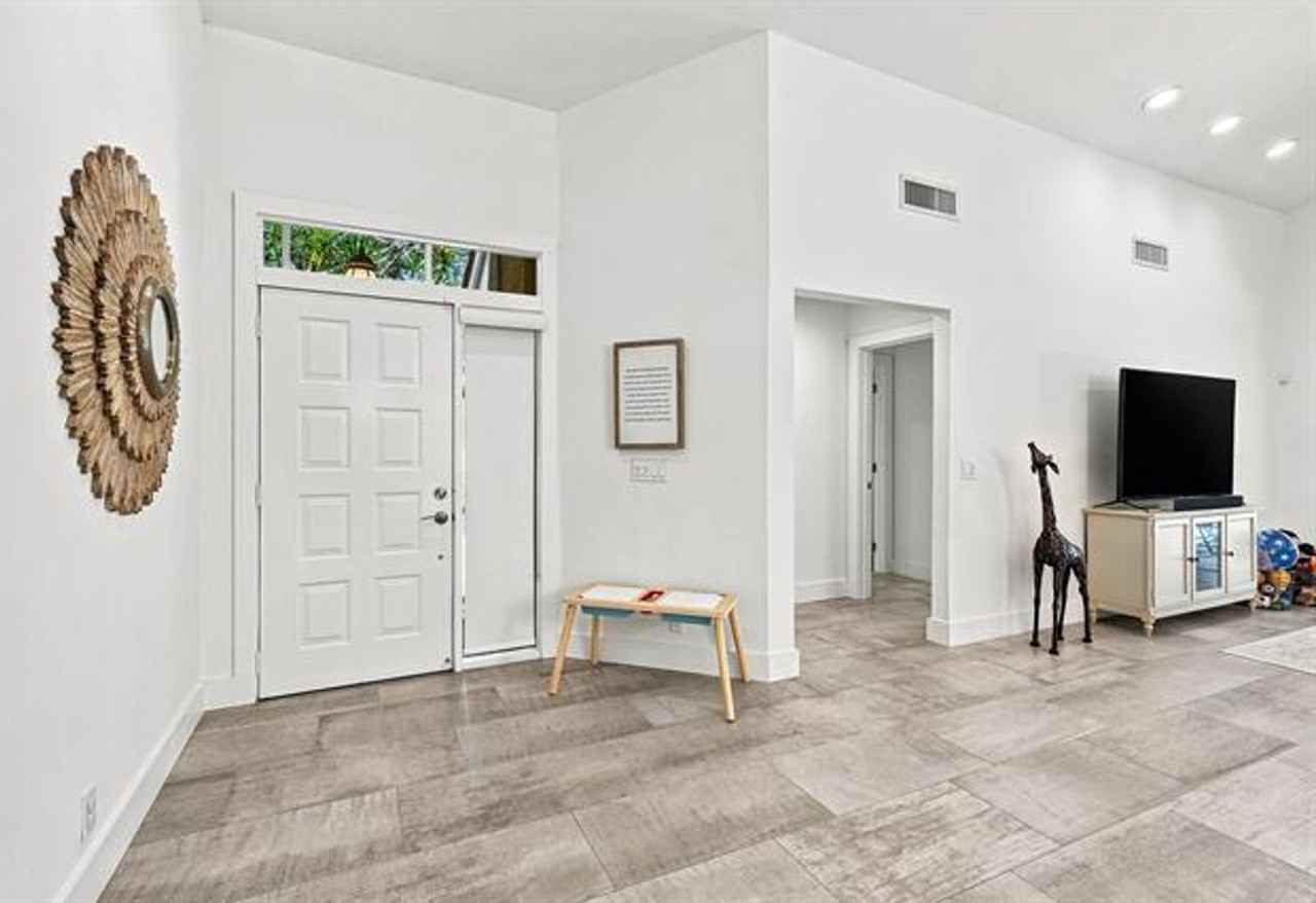 1031 Nw 108th Ave #1031 - Photo 5 of 50