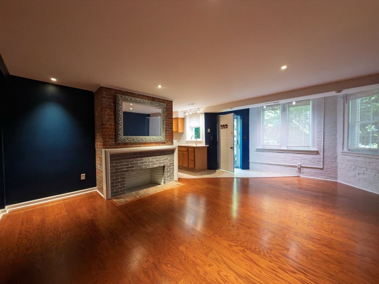 440 Prospect St - Photo 2 of 18