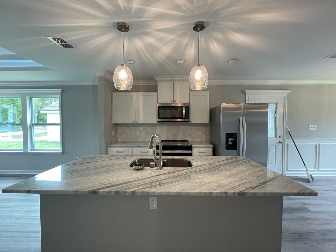 91 Cloer Ln - Photo 3 of 10