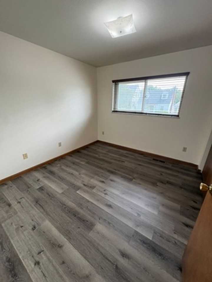2407 Plum St - Photo 7 of 14
