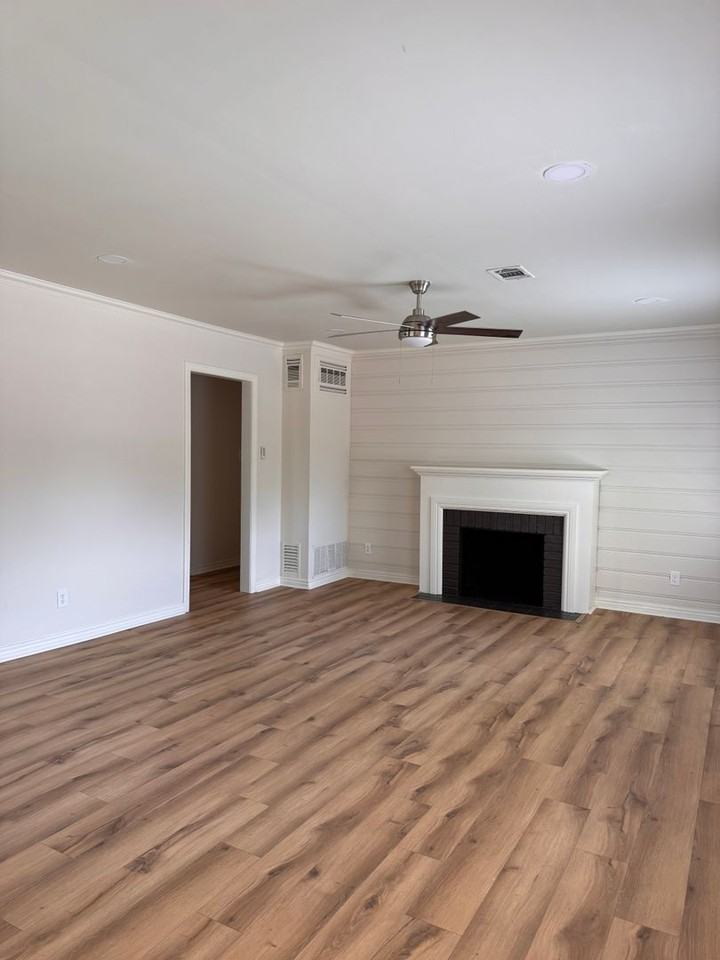 2001 Wolfe Ln - Photo 2 of 18