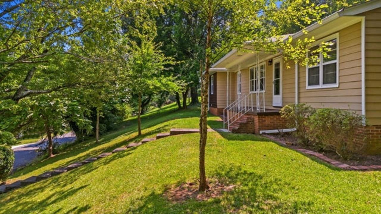 3005 Pine Dr Ne - Photo 6 of 47