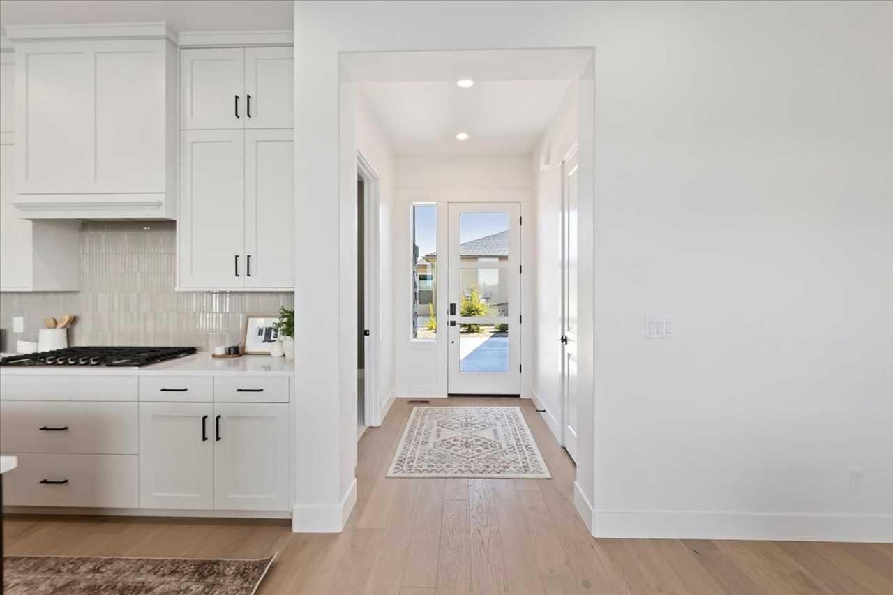 11375 W Perthshire Ln - Photo 6 of 43