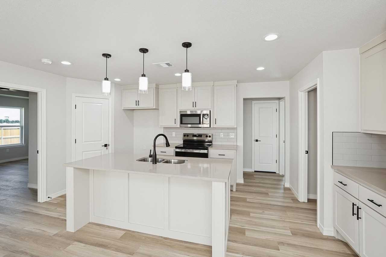 9004 9004 Oakleaf - Photo 5 of 26