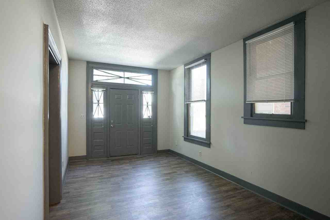 508 3rd St - Photo 5 of 20
