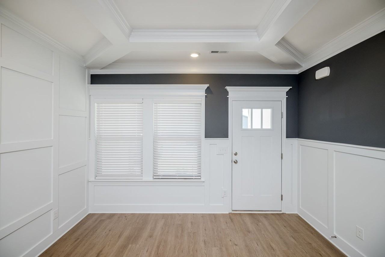 614 Hope St - Photo 5 of 49
