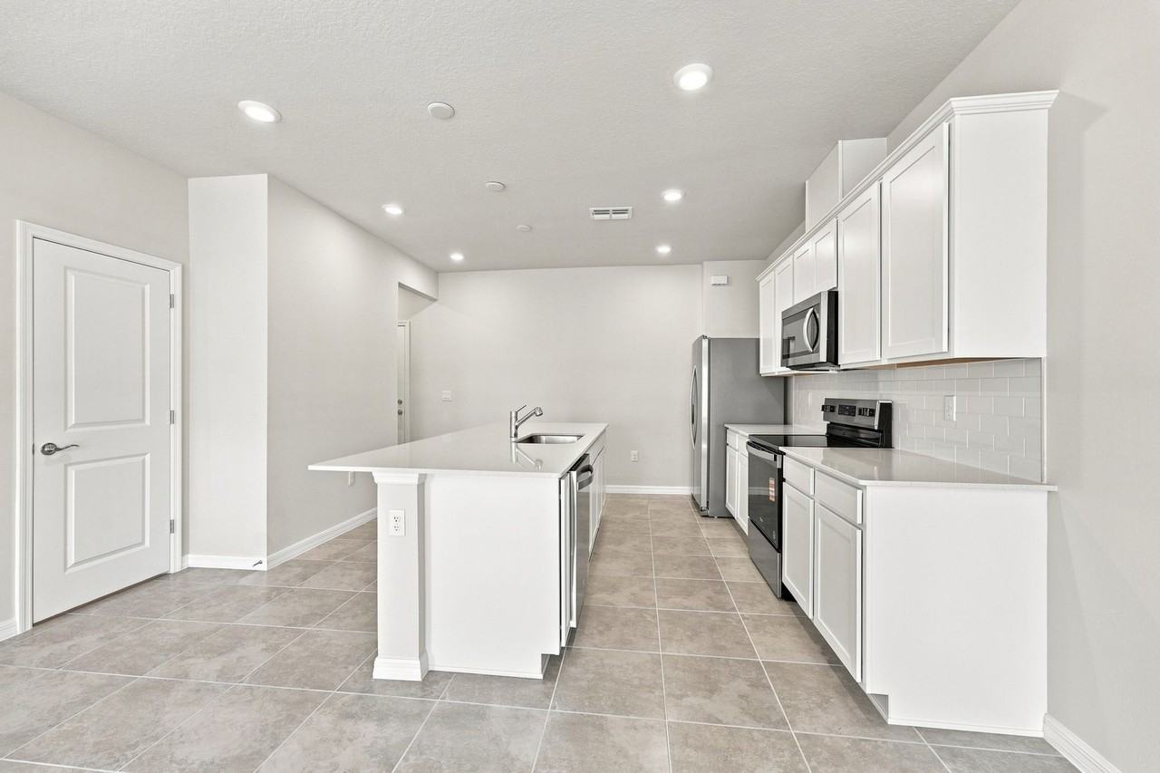 6238 Sunny Time Ave - Photo 4 of 30